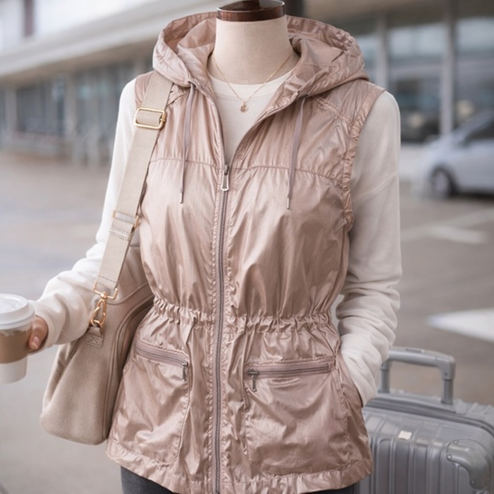Athleta Rose Gold Hooded Utility Vest Medium Metallic Zip Front Lightweight